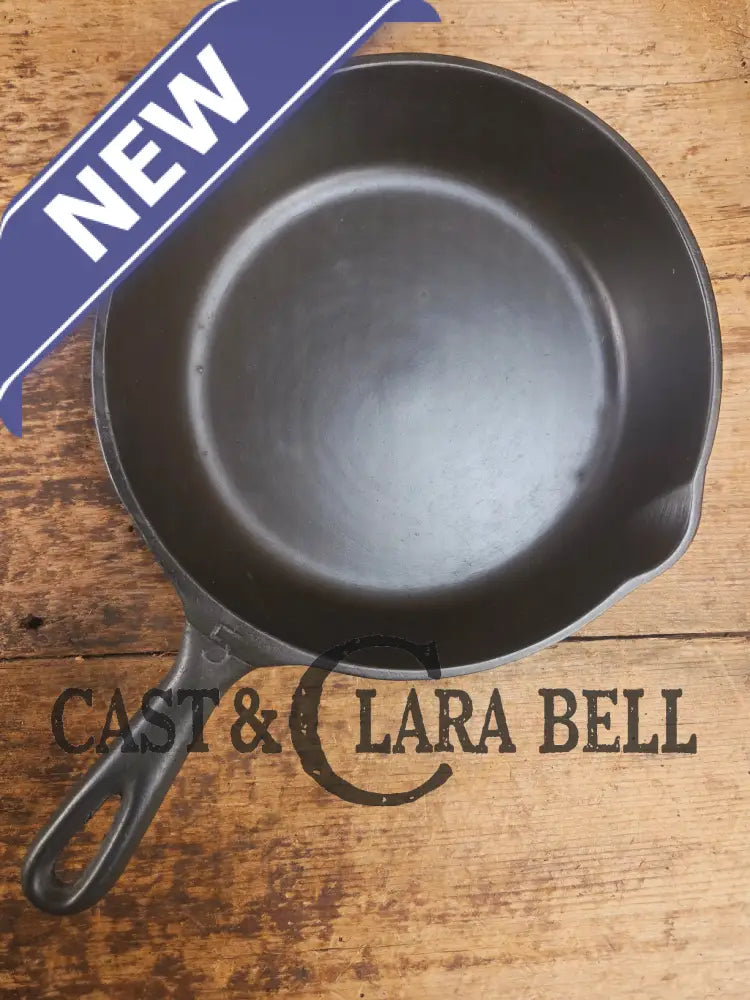 Vollrath Unmarked #5 Skillet. Circa 1950βs piece Skillet