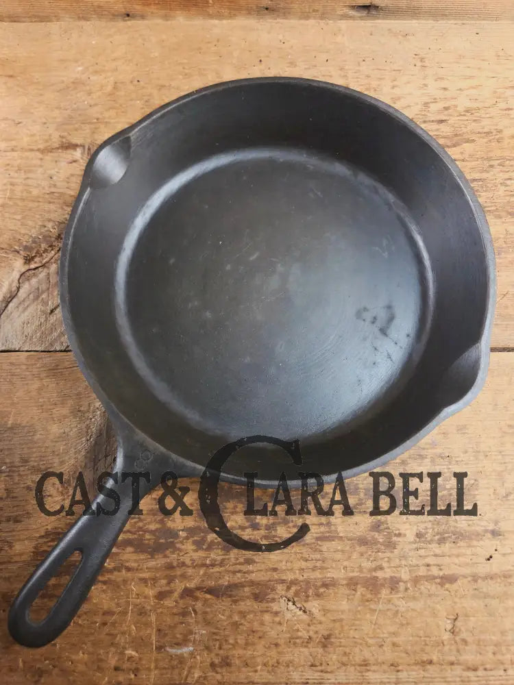 Wagner made Griswold #8 Skillet with Smooth Bottom 10 1/2 inch skillet Made in USA, Skillet