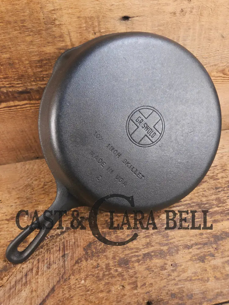 Wagner made Griswold #8 Skillet with Smooth Bottom 10 1/2 inch skillet Made in USA SC24 - Skillet