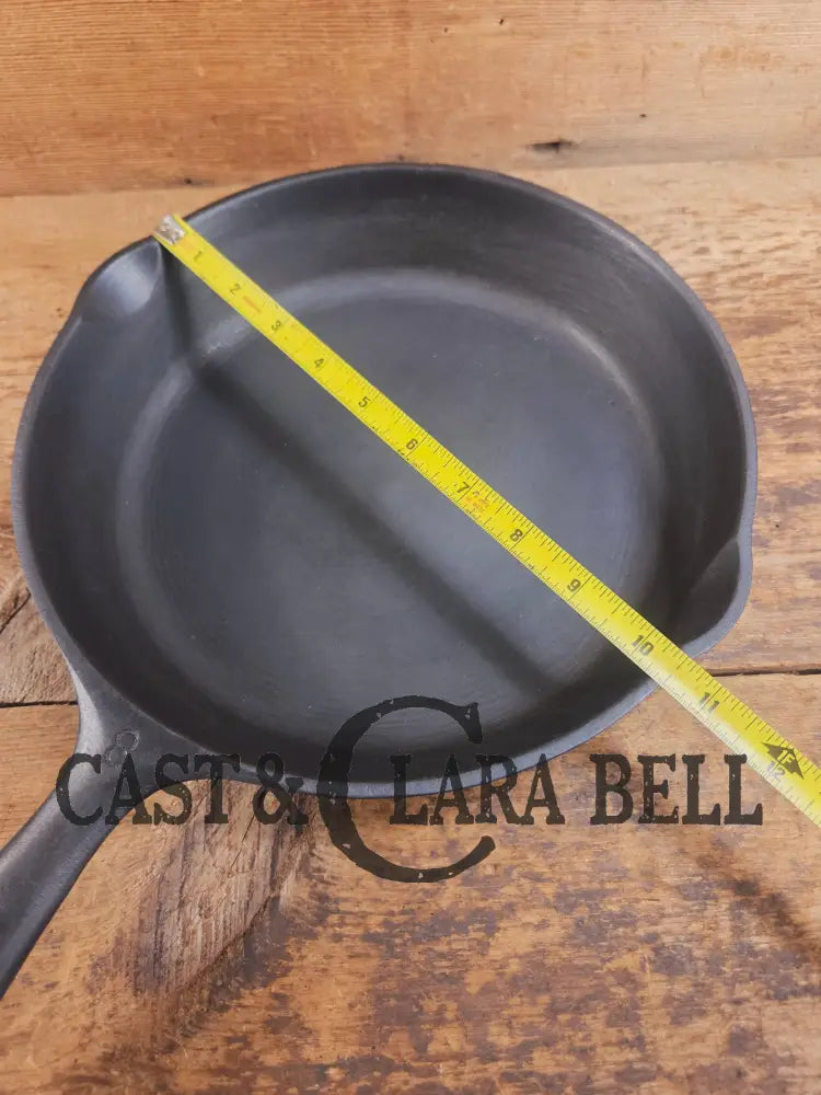 Wagner made Griswold #8 Skillet with Smooth Bottom 10 1/2 inch skillet Made in USA SC24 - Skillet