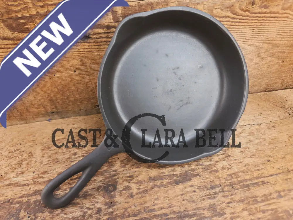 Wagner Ware #3 Cast Iron Egg Skillet with Stylized Logo and Smooth Bottom 1053 C Skillet