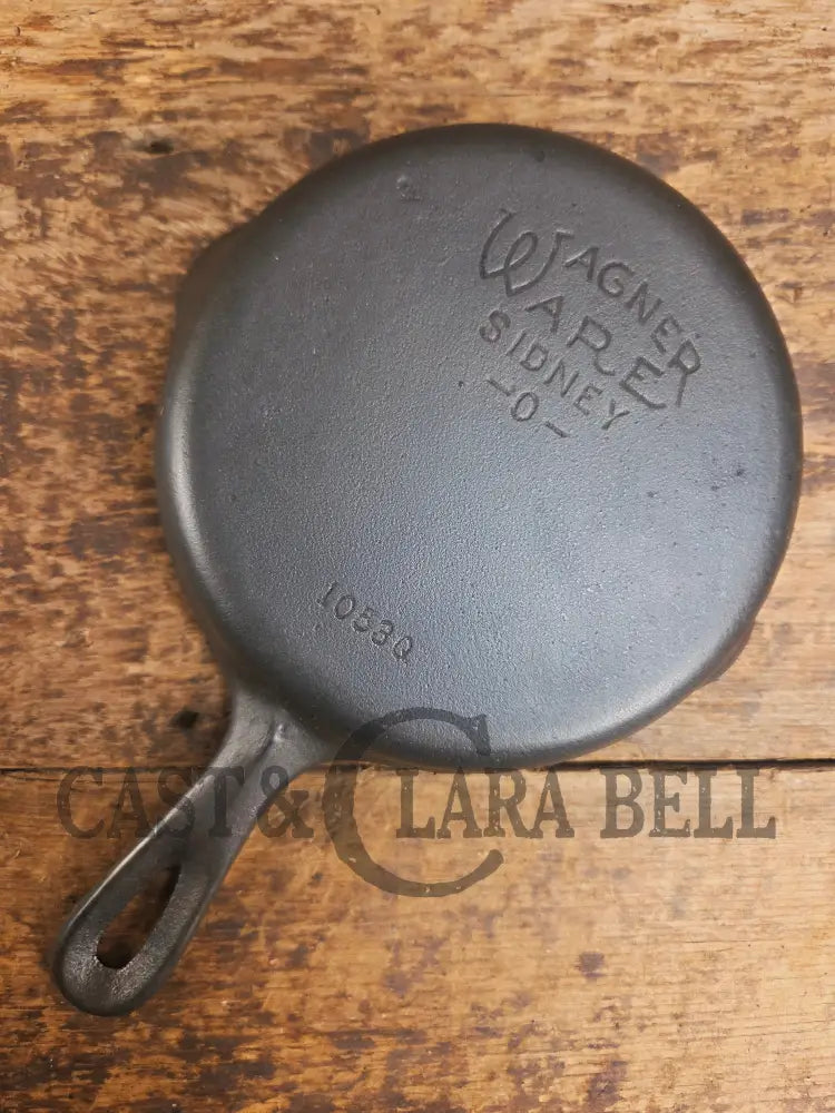 Wagner Ware #3 Cast Iron Egg Skillet with Stylized Logo and Smooth Bottom 1053 Q Skillet