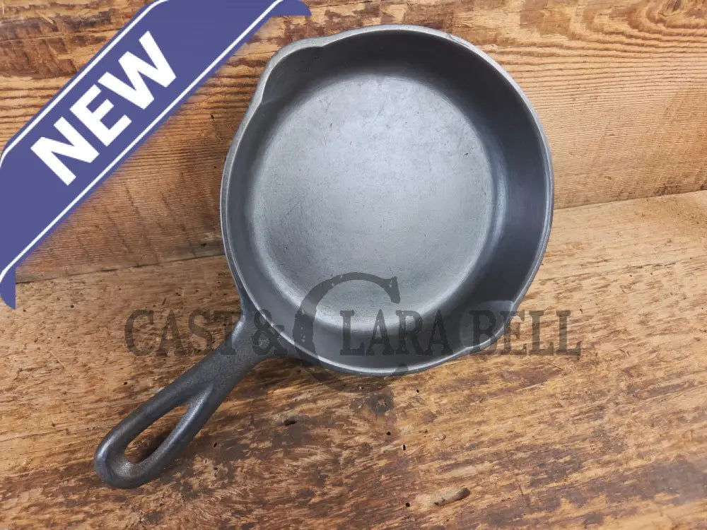 Wagner Ware #3 Cast Iron Egg Skillet with Stylized Logo and Smooth Bottom 1053 W SC24 - Skillet