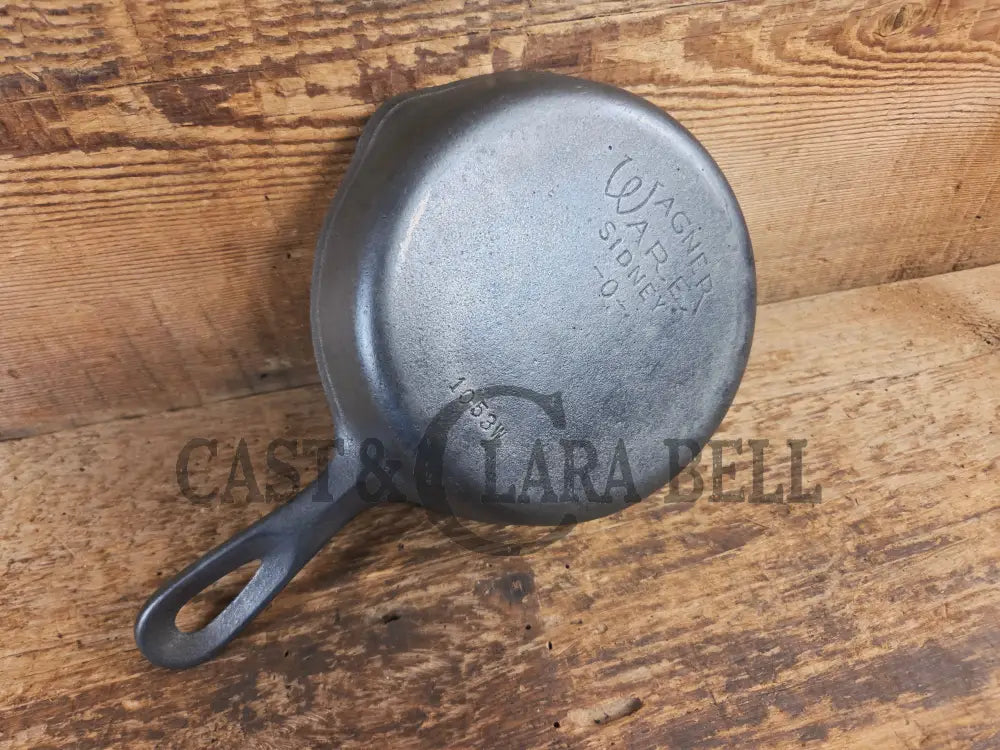 Wagner Ware #3 Cast Iron Egg Skillet with Stylized Logo and Smooth Bottom 1053 W SC24 - Skillet