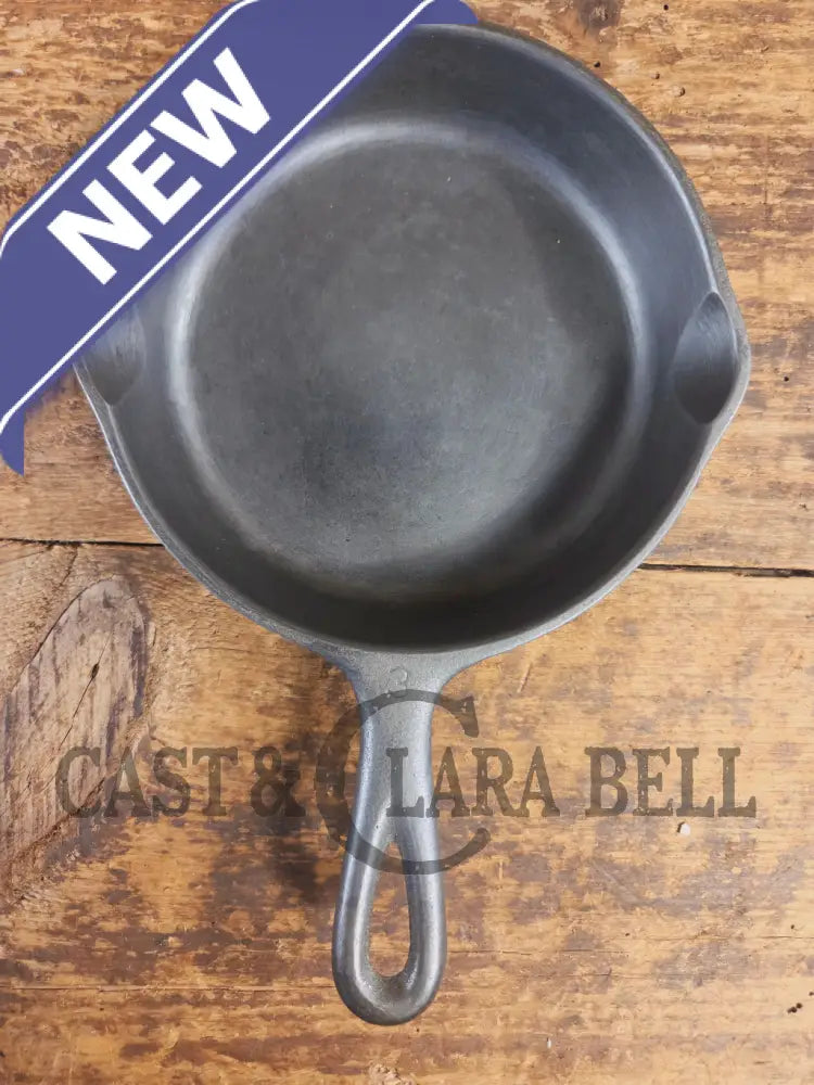 Wagner Ware #3 Cast Iron Egg Skillet with Stylized Logo and Smooth Bottom 1053 W SC24 - Skillet