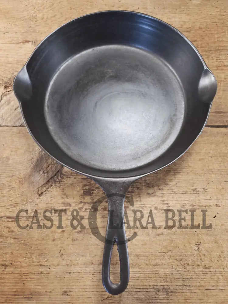Wapak #8 straight logo with βGhost Mark Erieβ 704 Cast Iron Skillet Fully restored and seasoned ready to use! Skillet