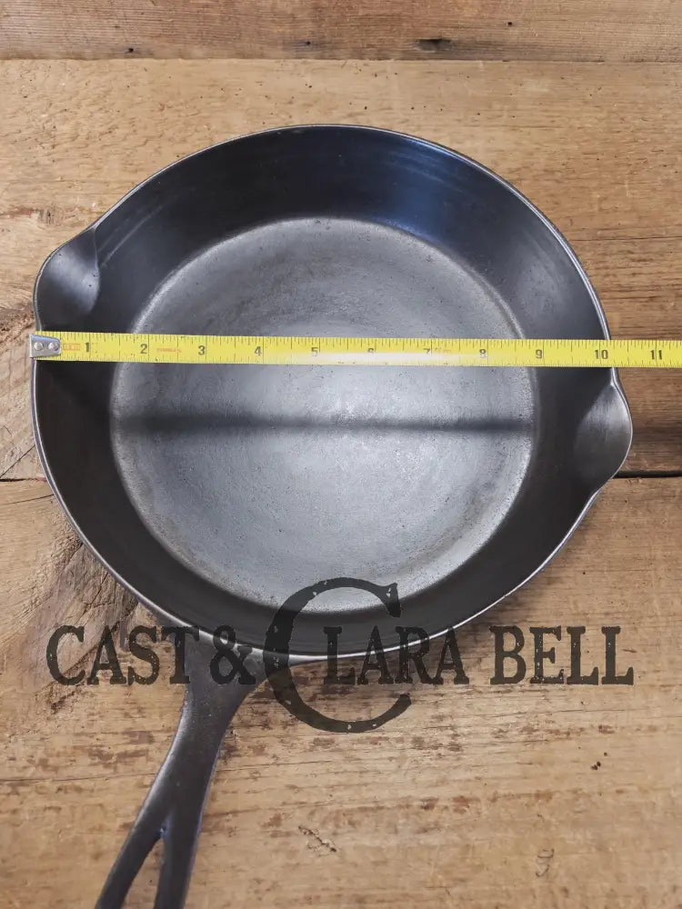 Wapak #8 straight logo with ’Ghost Mark Erie’ 704 Cast Iron Skillet Fully restored and seasoned ready to use! Skillet