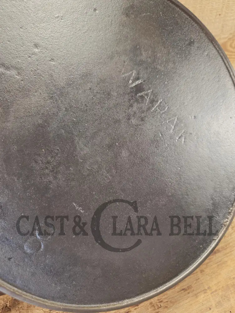 Wapak #8 straight logo with βGhost Mark Erieβ 704 Cast Iron Skillet Fully restored and seasoned ready to use! Skillet