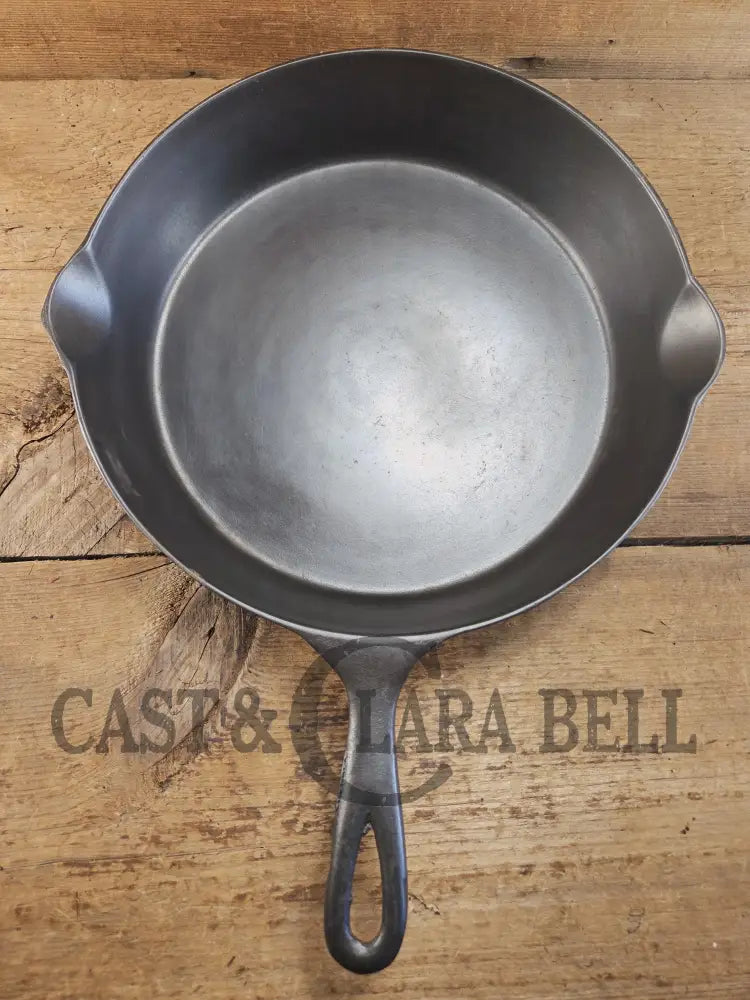 Wapak #9 with βGhost Mark Erieβ Cast Iron Skillet Fully restored and seasoned ready to use! Skillet