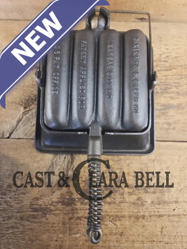 What a COOL novelty! Rare Dixie Mfg and Co. Dixie Dog cornbread waffle iron! Waffle Iron