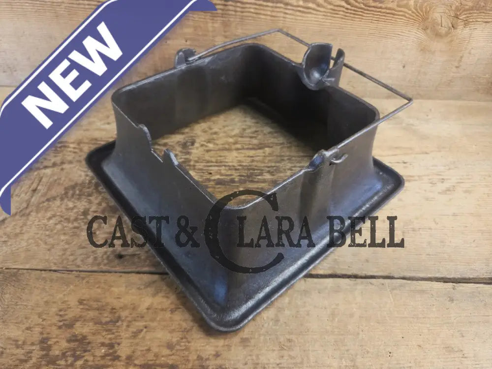 What a COOL novelty! Rare Dixie Mfg and Co. Dixie Dog cornbread waffle iron! Waffle Iron