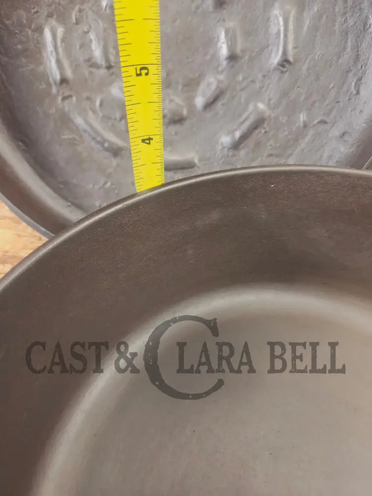 What is a ’hammered ugly’ #8 Chicken Fryer? A very cool unusual piece! - Skillet
