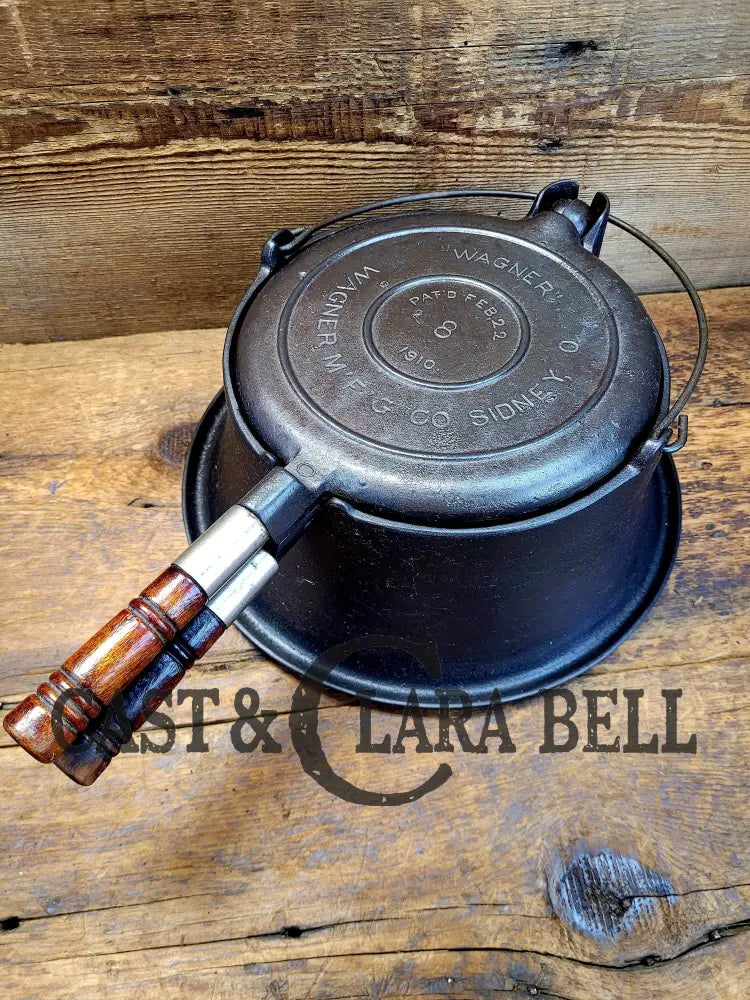Whoa!! 1910βS Early Wagner Mfg Co. Sidney O #8 Waffle Iron With Tall Base!