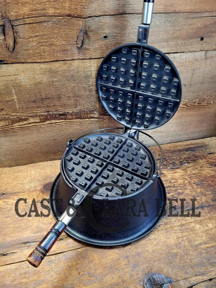 Whoa!! 1910βS Early Wagner Mfg Co. Sidney O #8 Waffle Iron With Tall Base!