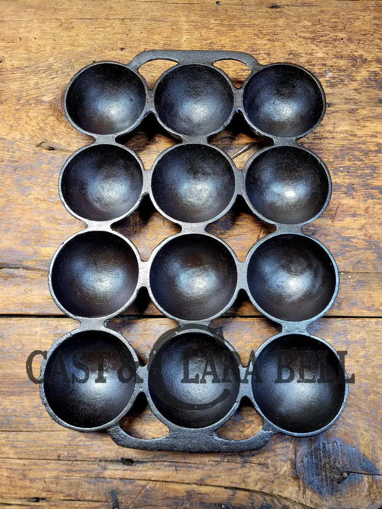 Wonderful Gift Idea Or Treat For Yourself! 1920βS #18 Griswold 12 Cup Brownie Pan P/N 947