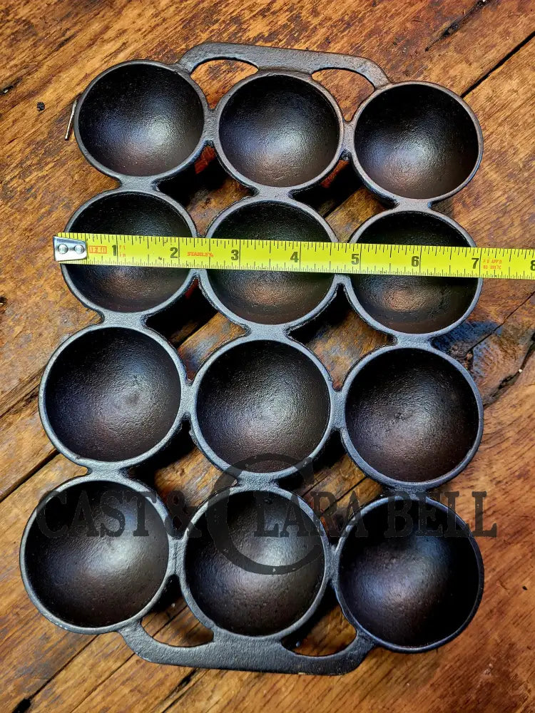 Wonderful Gift Idea Or Treat For Yourself! 1920βS Unmarked Griswold 12 Cup Brownie Pan P/N 947.