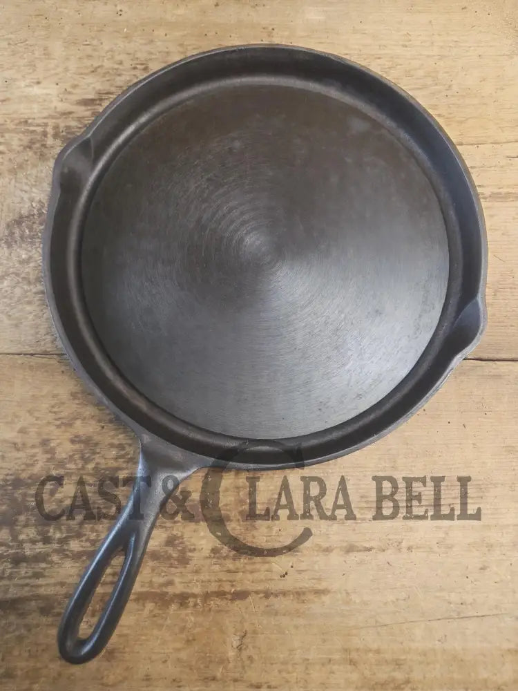 Wonderful utility griddle! Wagner Ware Fat Free Fryer skillet griddle with rim drain 1102 E. Perfect for pancakes or