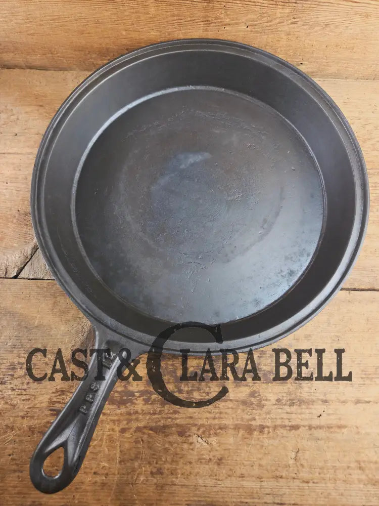 WOW! Authentic rare Philo Penfield Stewart Mid 1800’s elegant HUGE raised P.P.S. #12 skillet. This is a tough one to