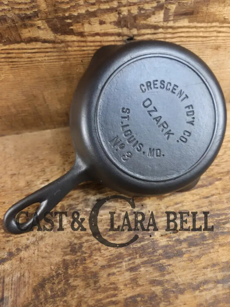Wow Beautiful #3 Ozark (St. Louis MO) cast iron skillet. Beautiful! Skillet