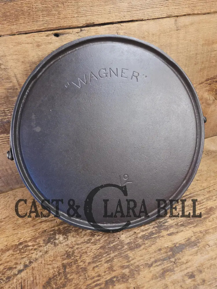 WOW! Beautiful hard to find FIRST series Wagner Block logo #12 Round Griddle with Bail. Great for pizzas pancakes or