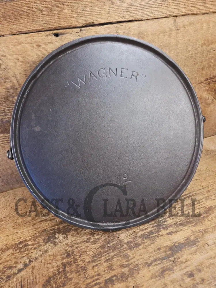 WOW! Beautiful hard to find FIRST series Wagner Block logo #12 Round Griddle with Bail. Great for pizzas pancakes or