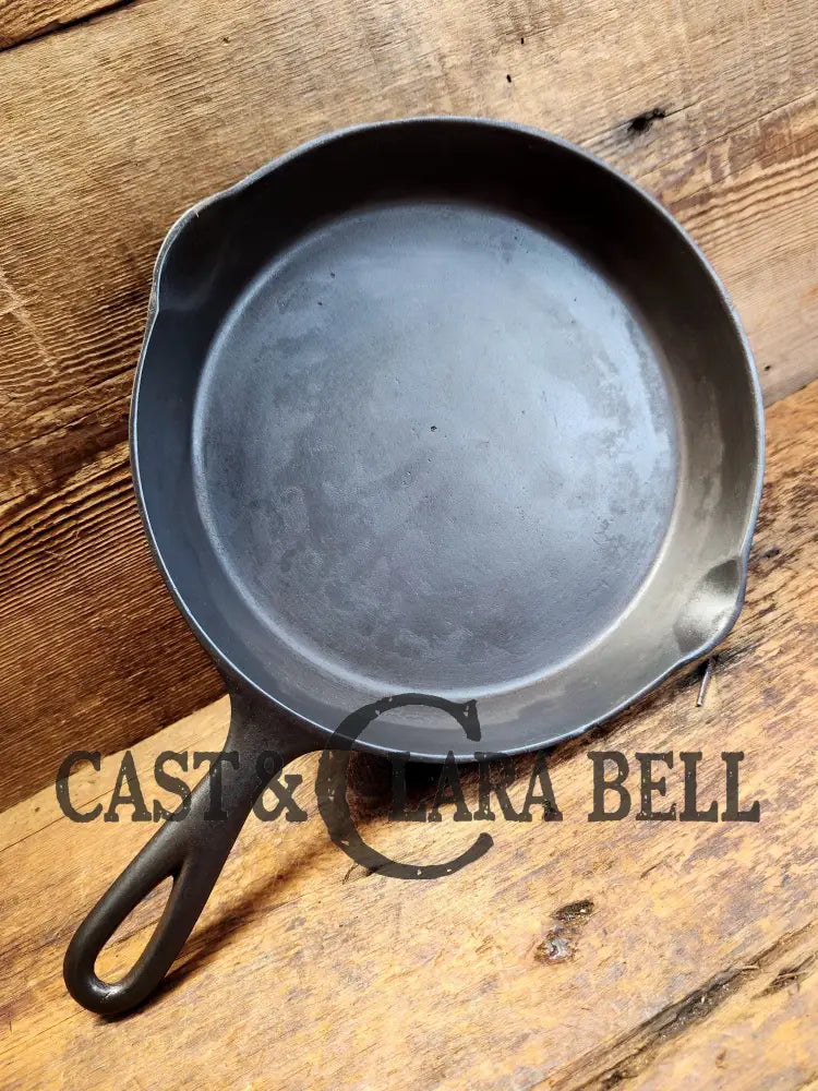 Wow! Beautiful Piece! 1920βS Dual Logo Favorite Piqua / Miami #7 Cast Iron Skillet With Heat Ring.