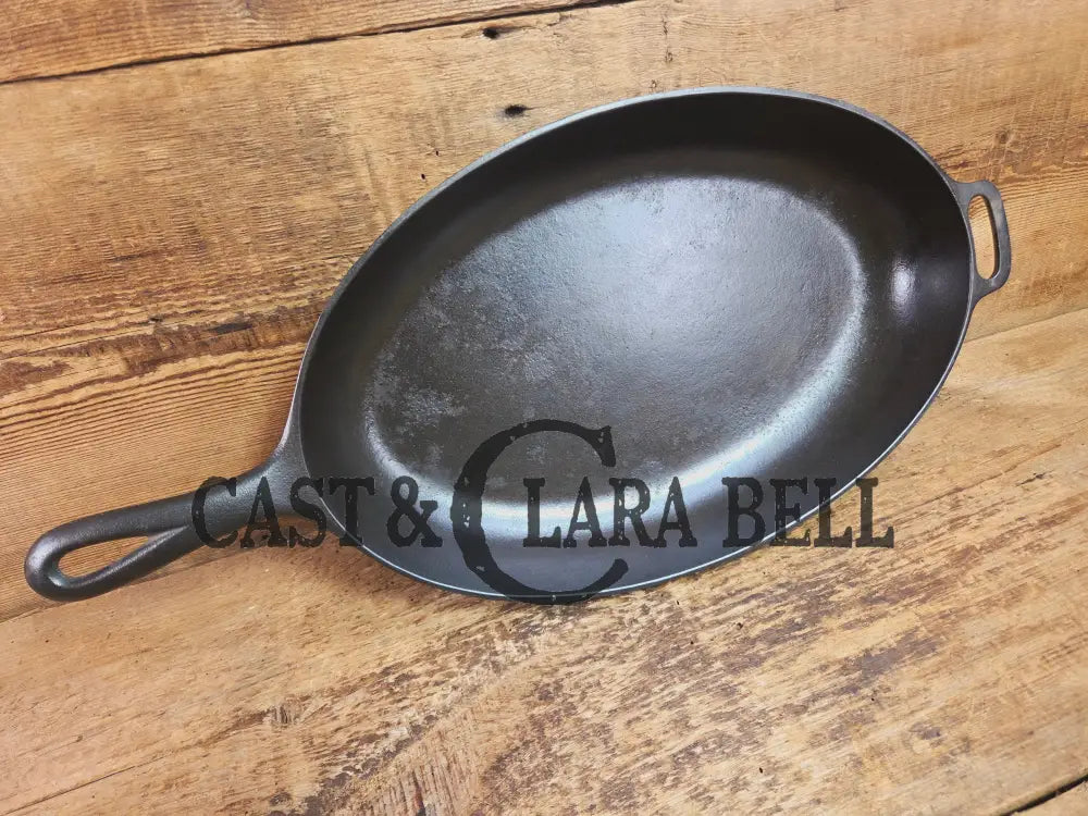 Wow! Hard to Find 1920βs Griswold #15 Oval Fish Skillet. Conversation starter and super unique for creative cooking