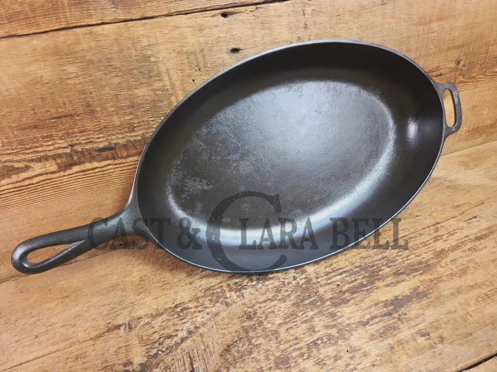 Wow! Hard to Find 1920βs Griswold #15 Oval Fish Skillet. Conversation starter and super unique for creative cooking