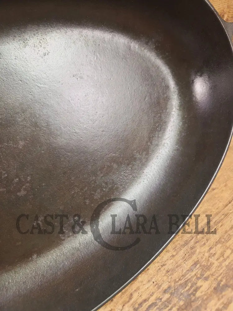 Wow! Hard to Find 1920βs Griswold #15 Oval Fish Skillet. Conversation starter and super unique for creative cooking