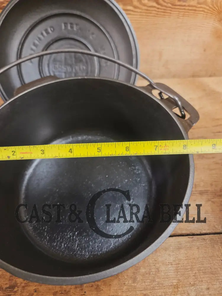 WOW Hard to Find and the cutest Dutch oven EVER. 1920βs Griswold #6 Tite-Top Cast Iron Dutch Oven Fully marked Lid