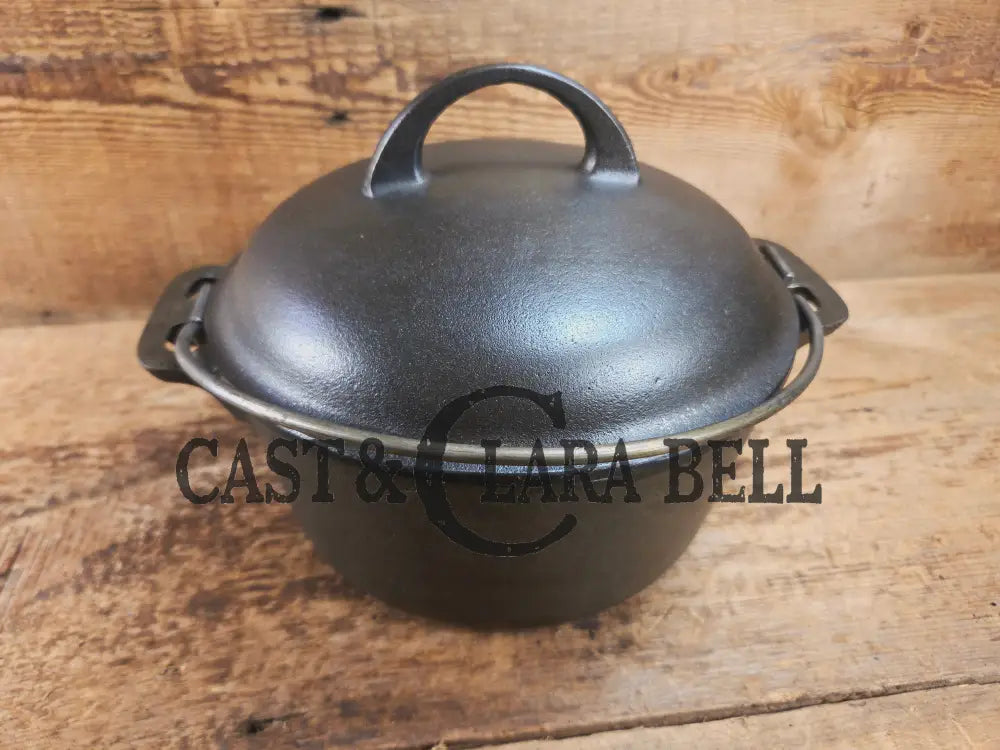 WOW Hard to Find and the cutest Dutch oven EVER. 1920βs Griswold #6 Tite-Top Cast Iron Dutch Oven High Dome Lid with EZ