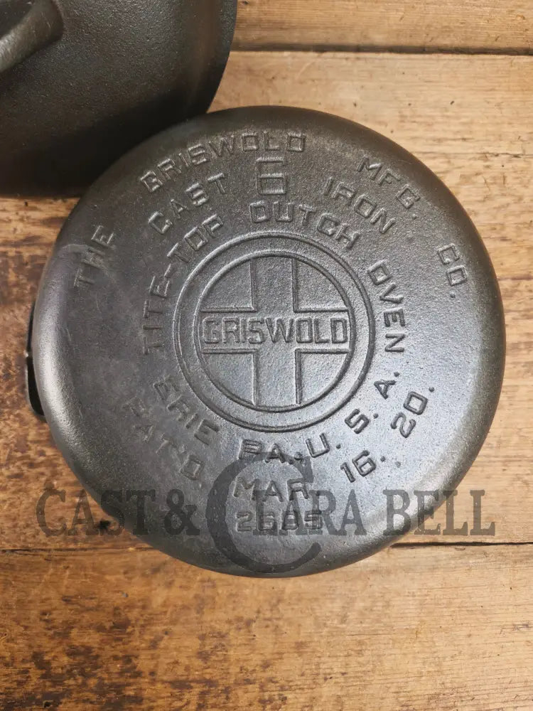 WOW Hard to Find and the cutest Dutch oven EVER. 1920βs Griswold #6 Tite-Top Cast Iron Dutch Oven High Dome Lid with EZ