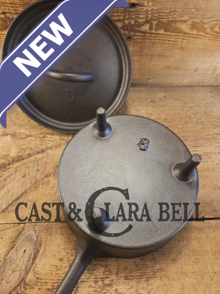 Wow! Hard to Find early Lodge Spider Pot with raised 8 and lid. Awesome for campfire cooking and for display! Skillet