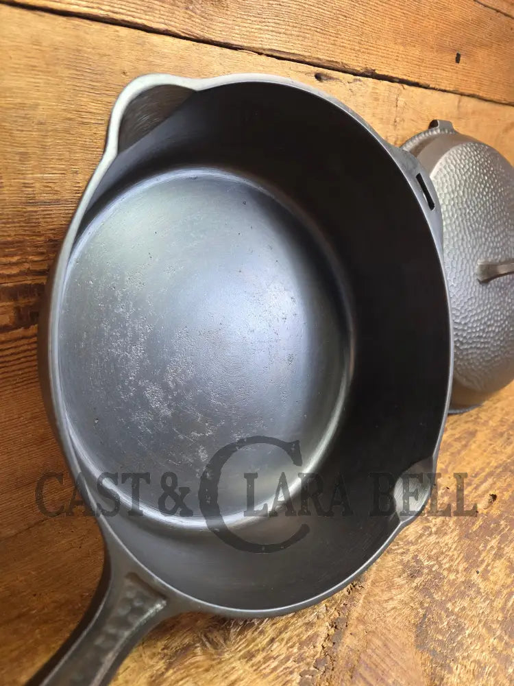 WOW! Hard to find 1930’s Hammered finish Griswold No. 8 DEEP CHICKEN FRYER Cast Iron Skillet 2028 w/ hinged lid 2098