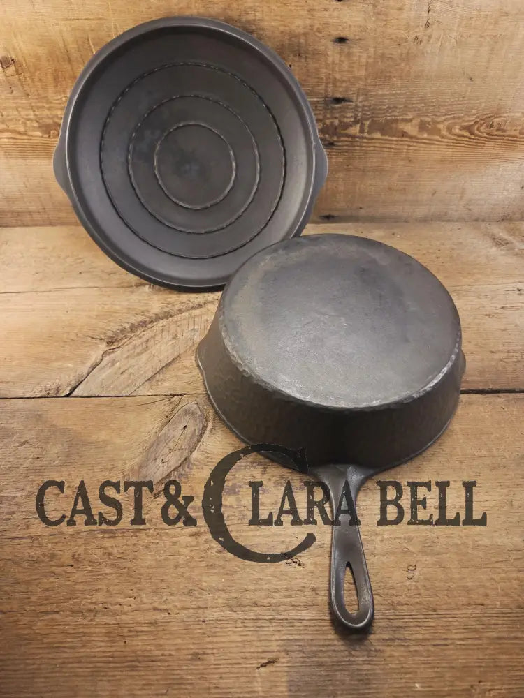 WOW! Harder to find 1930’s Wagner #9 DEEP skillet with matching lid! Not see often and with beautiful Hammered Finish