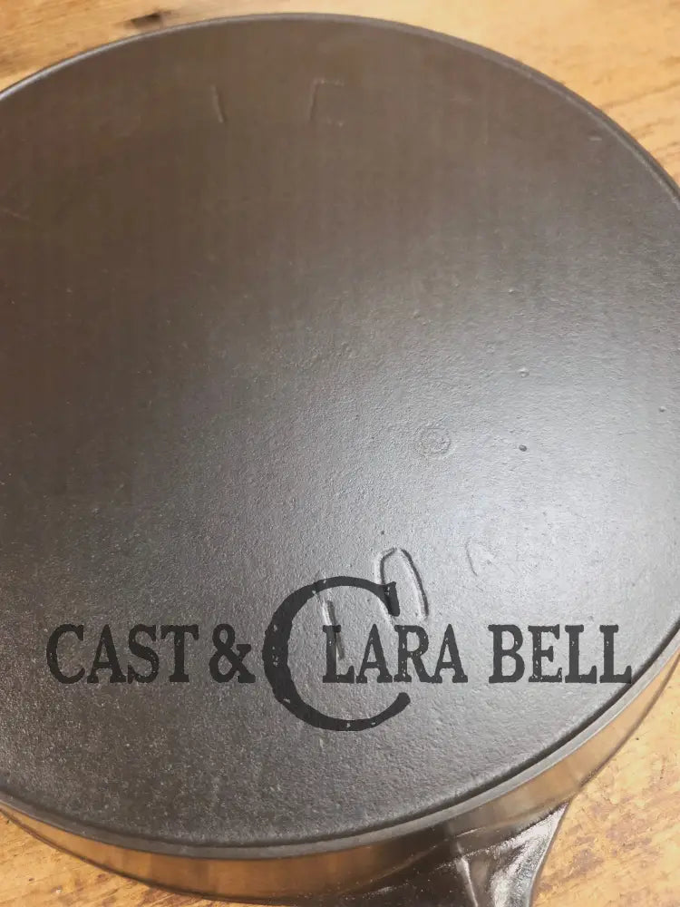 WOW!! Mint condition 1890’s Griswold ERIE #10 3rd series Skillet w/ Heat Ring 715 with BULLSEYE makers mark! Skillet