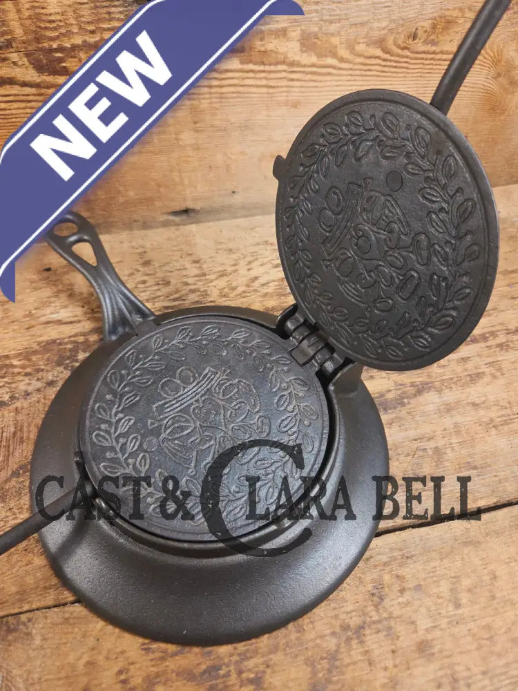 WOW. Mint Condition and Scarce to find as a complete set. 1890βs Griswold Pizzelle wafer iron. Absolutely gorgeous
