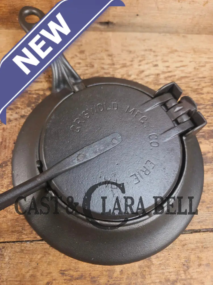 WOW. Mint Condition and Scarce to find as a complete set. 1890βs Griswold Pizzelle wafer iron. Absolutely gorgeous