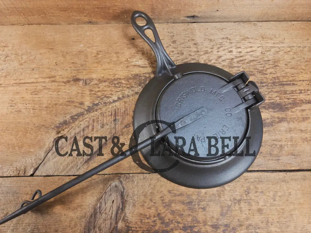 WOW. Mint Condition and Scarce to find as a complete set. 1890’s Griswold Pizzelle wafer iron. Absolutely gorgeous