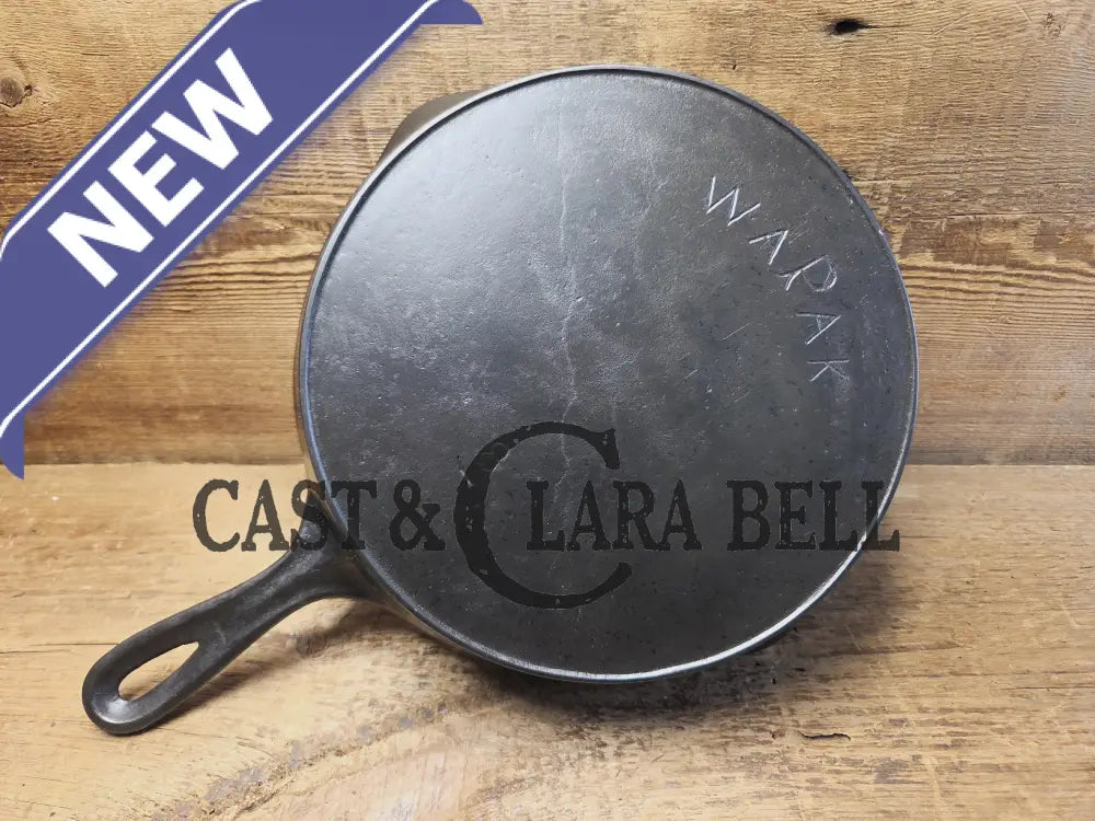 WOW! Rare 1920’s Wapak ’Chicken Foot’ skillet. As sought after as the infamous Wapak Indian Logo. Gorgeous skillet