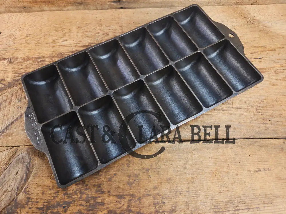 WOW. Rare Variation 3 (Rarity 6 of 10) 1920’s LARGE Griswold No. 15 French Roll Bread 12 cup 6138 Bakeware