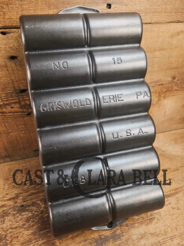 WOW. Rare Variation 3 (Rarity 6 of 10) 1920’s LARGE Griswold No. 15 French Roll Bread 12 cup 6138 Bakeware