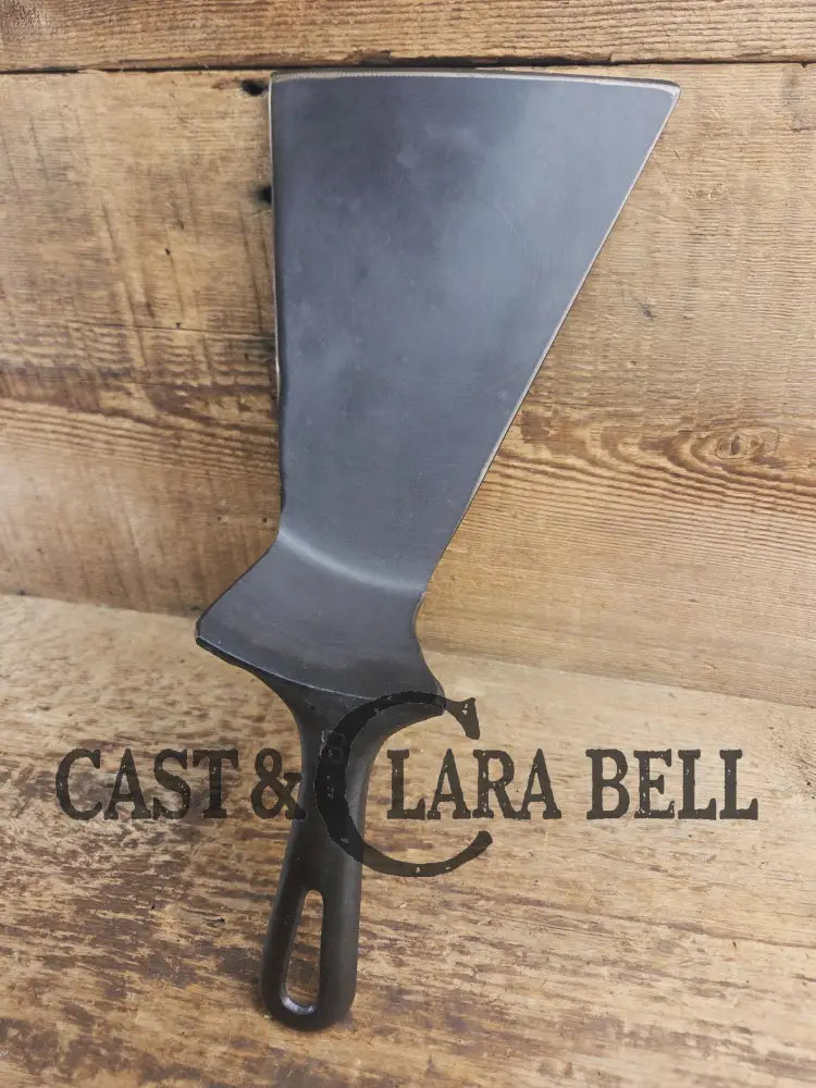 Wow UNIQUE! Custom made Griswold Cast Iron DEEP Skillet Spatula. Reclaimed from a Small Block cast iron deep skillet.