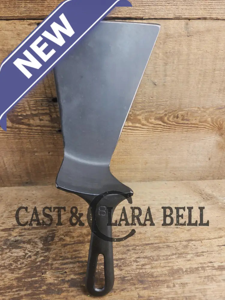 Wow UNIQUE! Custom made Griswold Cast Iron DEEP Skillet Spatula. Reclaimed from a Small Block cast iron deep skillet.