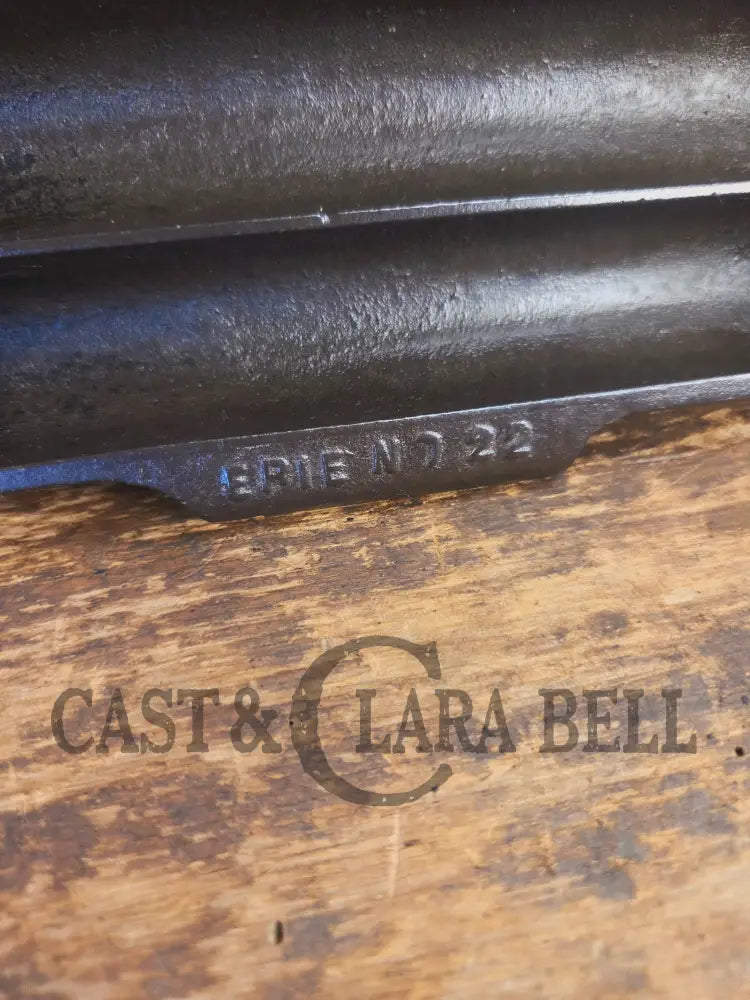 WOW very cool. Raised Erie No. 22 Breadstick Pan. Early 1900’s No. 22 Corn Bread Pan 11 cup 954 - Bakeware