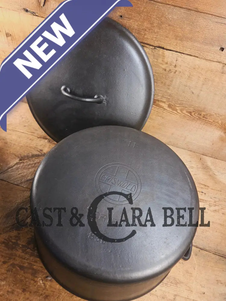 WOW. Very rare 1910βs Griswold Size #11 (834) Dutch Oven with Slant Logo and (2554) Lid. One you donβt see often. Dutch