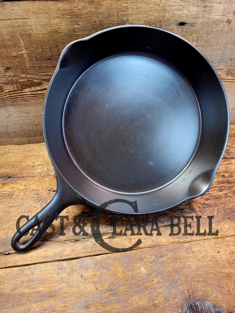 100% Gorgeous. 1920’S Early Wagner Ware #9 Cast Iron Skillet With Heat Ring 9 B