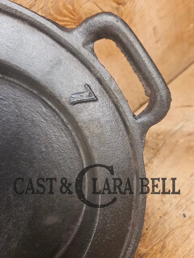 1800’s #7 Antique Gate-marked Long Griddle/Fish Fryer Raised 7 and P Griddle