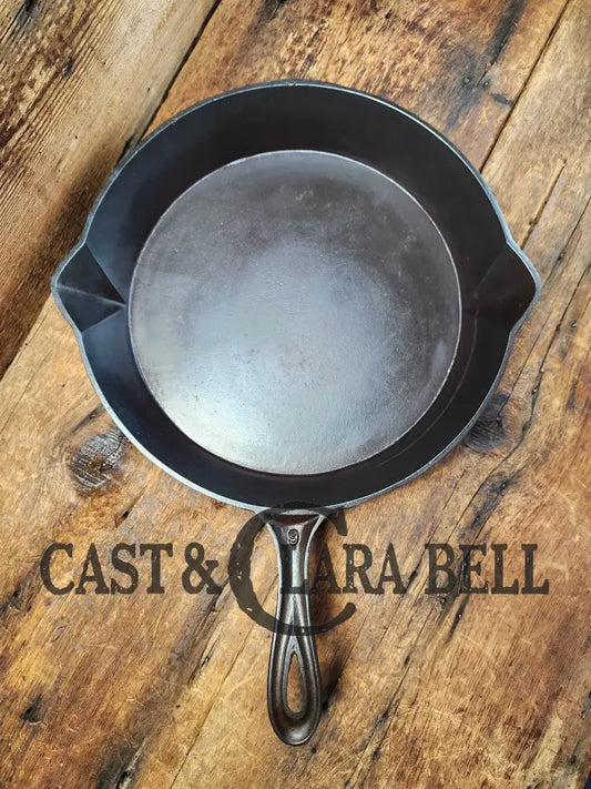 1800’S Era Antique Gate-Marked #9 Skillet With Pointy Handle And Raised 9. One Of A Kind Skillet!