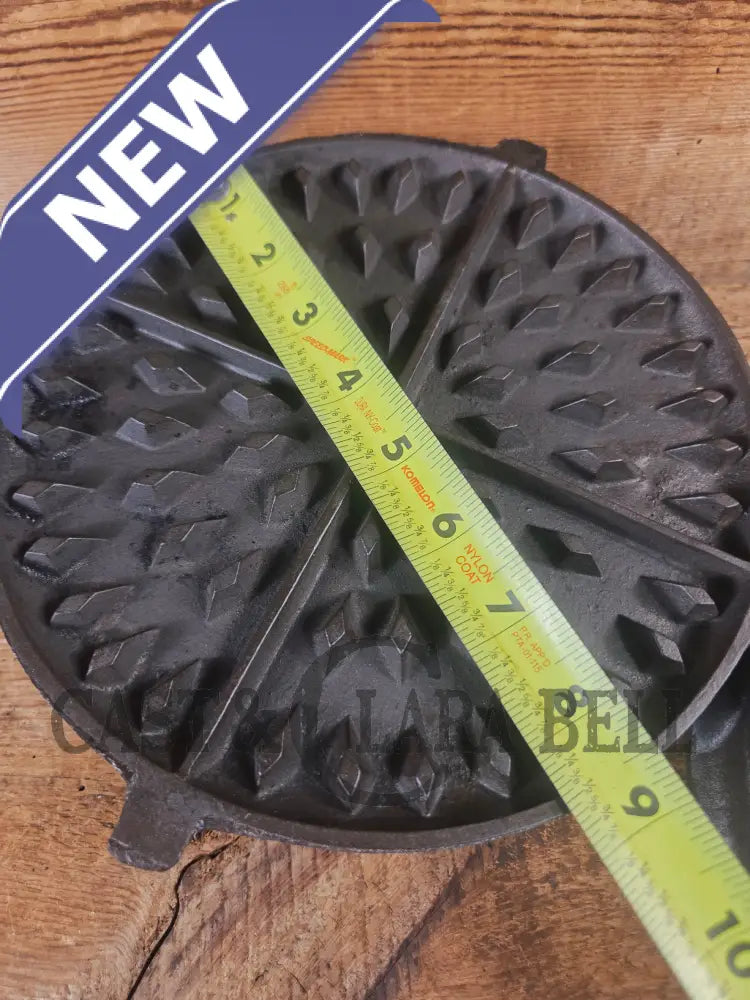 1800’s Era Unknown BEAUTIFUL 9/10 Antique Waffle iron. VERY cool diamond design makes huge waffles - Waffle Iron